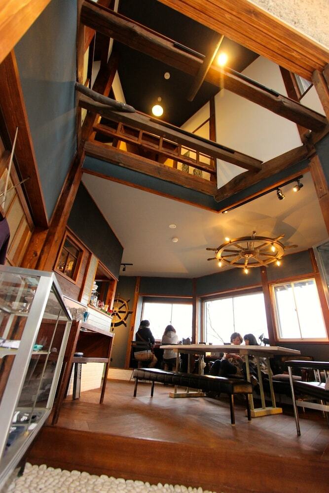 Hostal Onomichi Guest House Miharashi-tei - Hostel