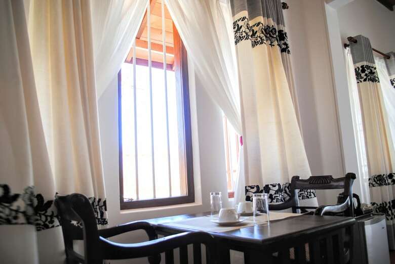 Miura Dutch Edge Hotel