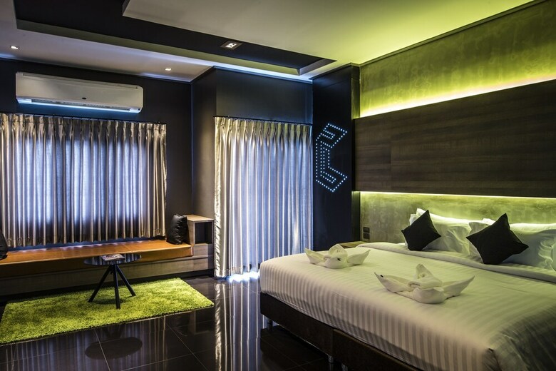 Cresco Hotel Buriram