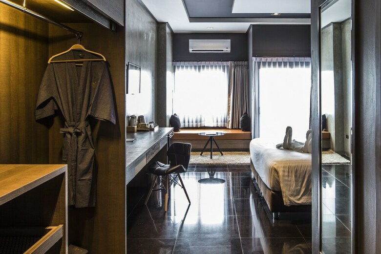 Cresco Hotel Buriram