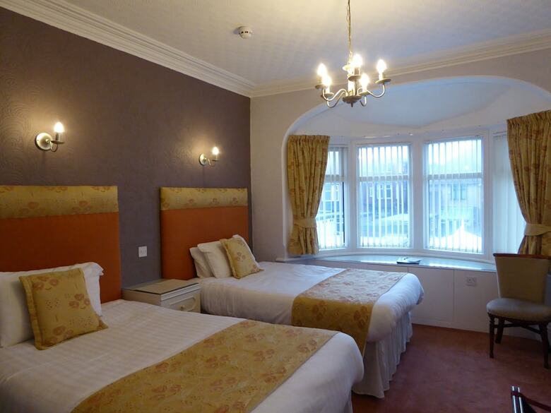 Hotel The Berwick - Over 40's Only