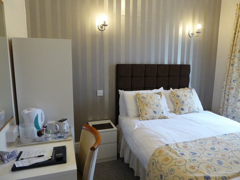 Hotel The Berwick - Over 40's Only