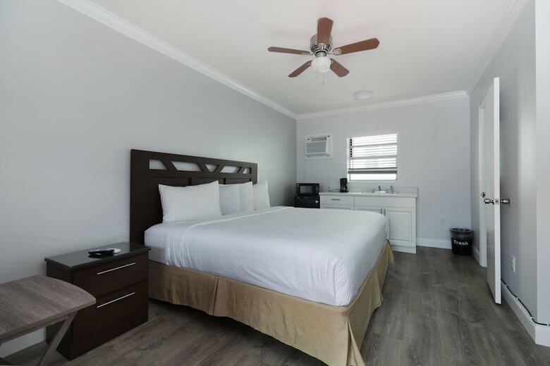 Oceanside Boutique Hotel - Hollywood