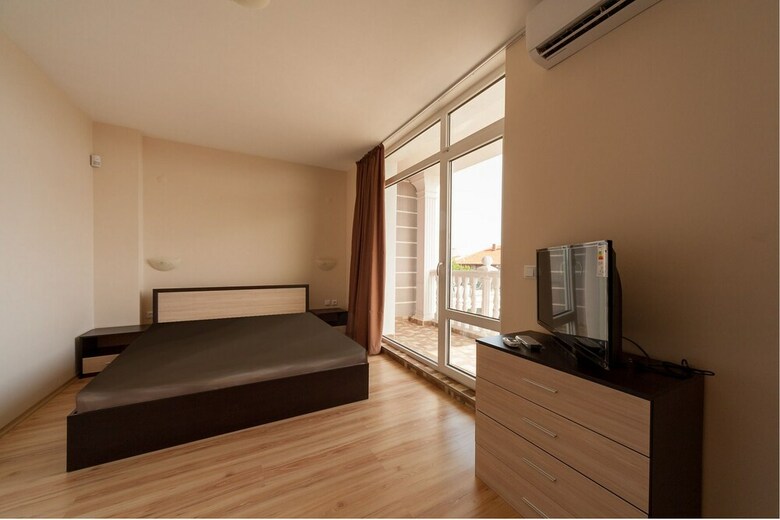 Roel Residence Apartments