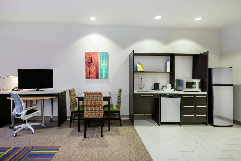 Hotel Home2 Suites By Hilton Austin Airport