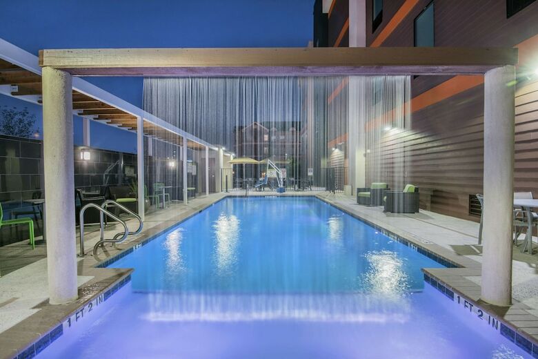Hotel Home2 Suites By Hilton Austin Airport