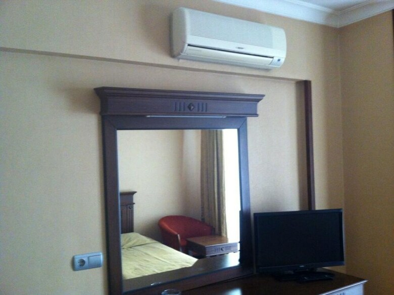 Hotel Oasis Otel