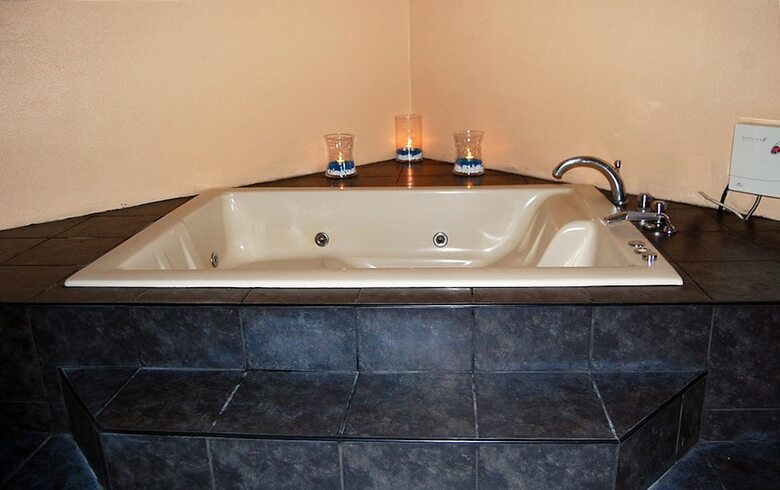 Hotel Apartelle Royal