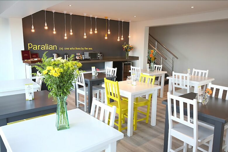 Hotel The Paralian