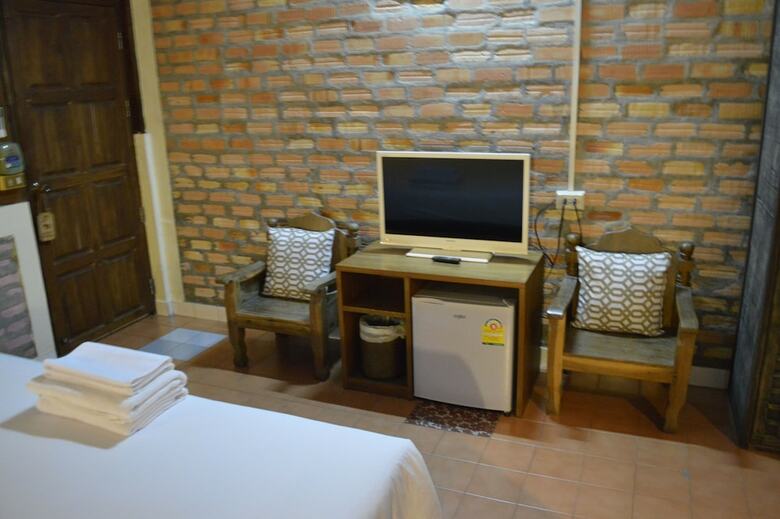 Hostal Baan Thai Homestay By Bgb Villas - Hostel