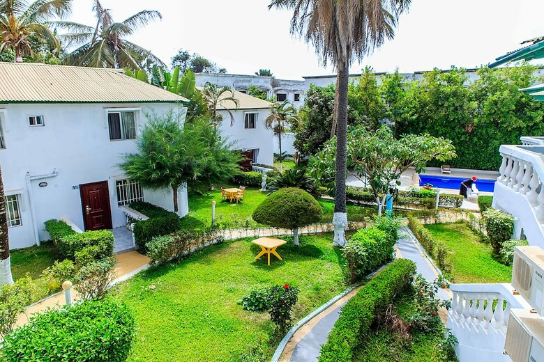 Paradise Suites Hotel