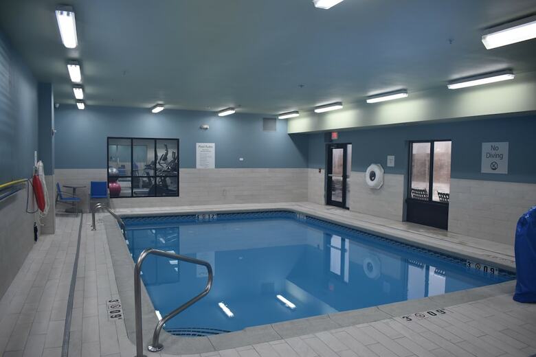 Hotel Holiday Inn Express & Suites Mcpherson