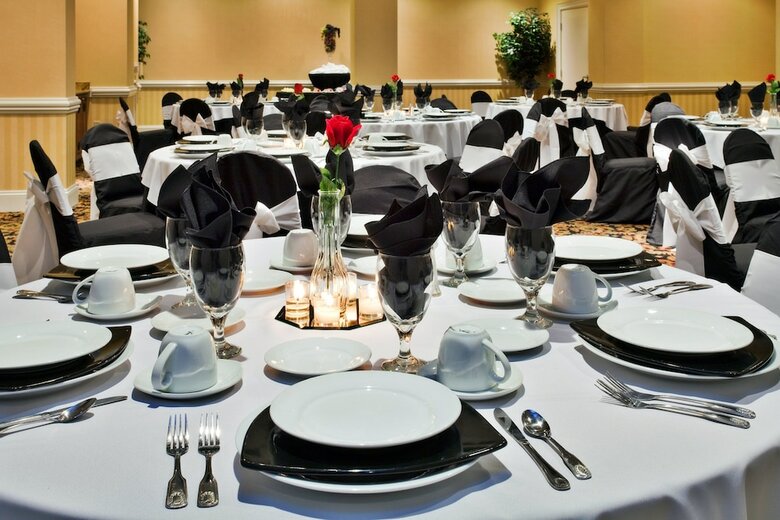 Hotel Holiday Inn Conference Center - Valdosta