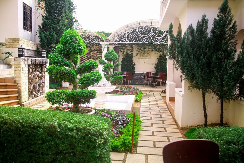 Le Petit Paris Hotel Dalat