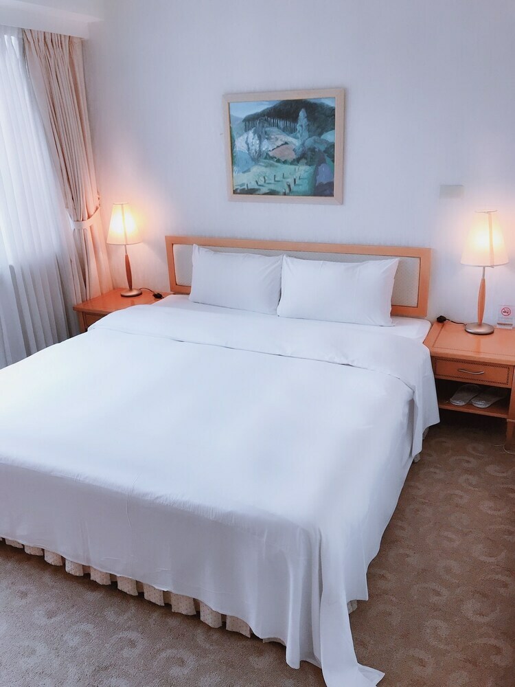 The Koos Hotel