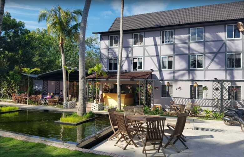 Coco Valley Hotel & Restaurant