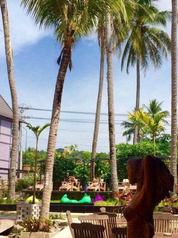Coco Valley Hotel & Restaurant