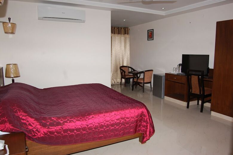 Hotel Chitturi Heritage