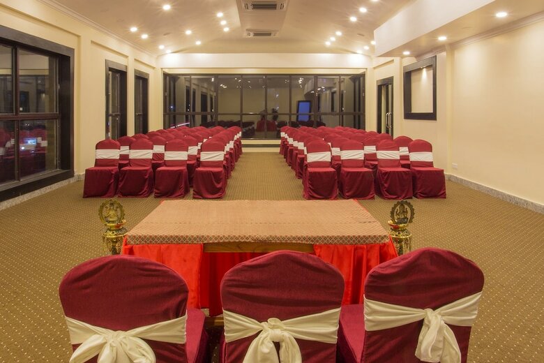 Hotel Tuki Resort