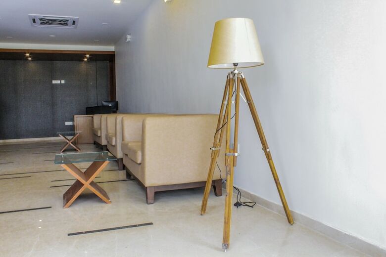 Hotel Shivas Gateway Airport Road