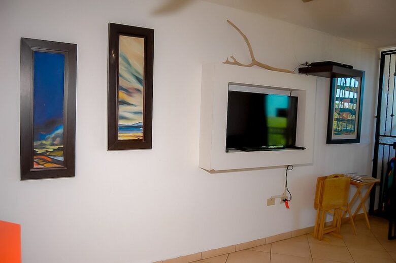 Front Beach Luxury Apartment