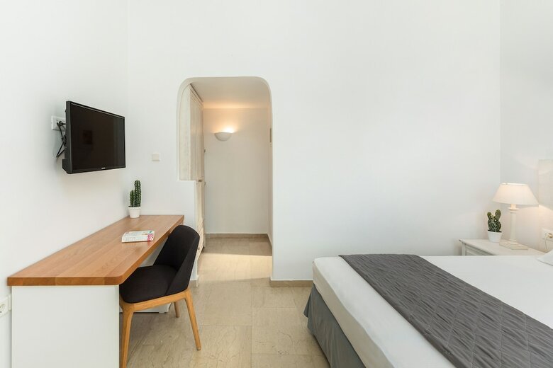 Corfos Hotel