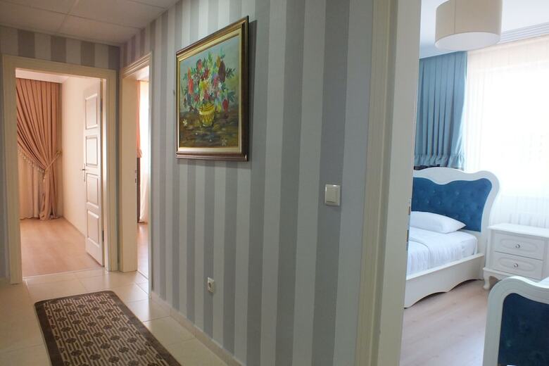 Real King Residence Hotel