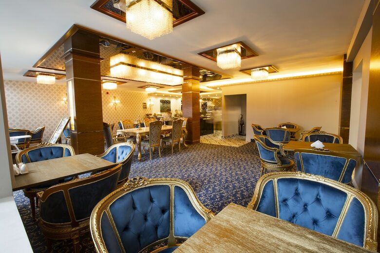 Real King Residence Hotel