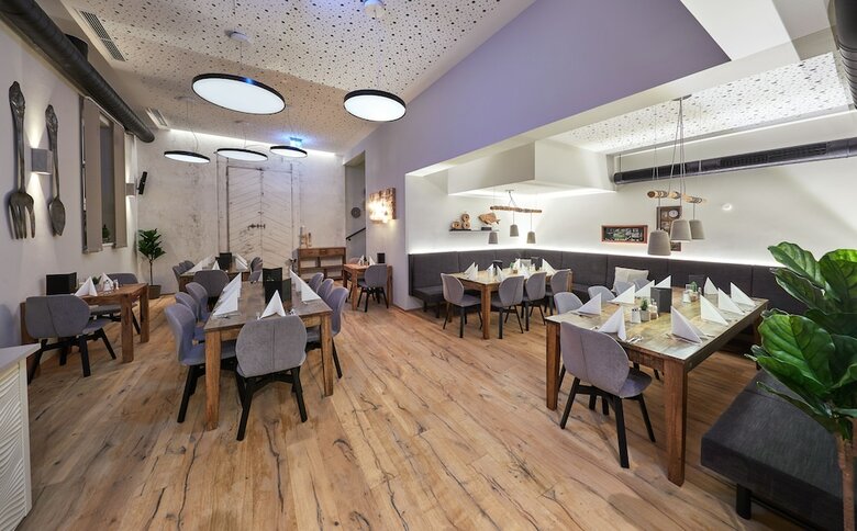 Two Timez Boutique Hotel