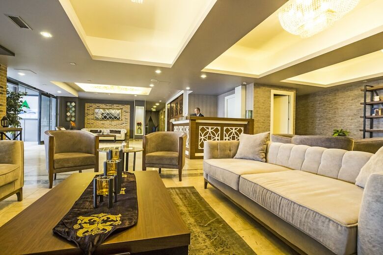 Hotel Alesha Suite