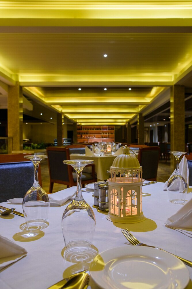 Swiss Lenana Mount Hotel