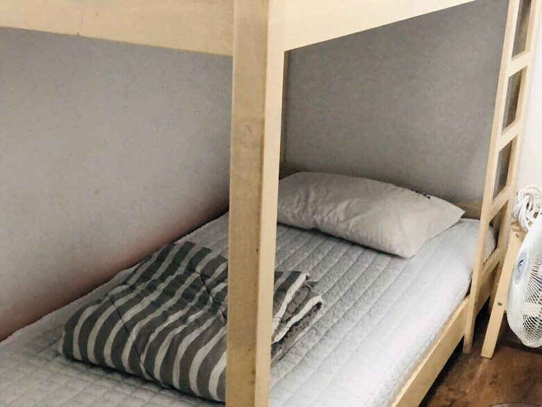 Hostal Orange Guesthouse - Hostel