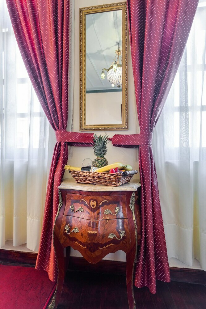 Casa Leone Hotel