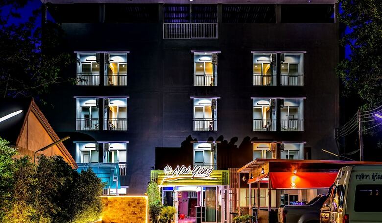 Hotel Naiyang Place Phuket Airport