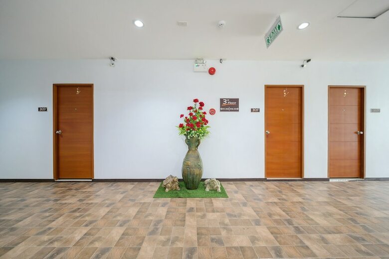 Hotel Naiyang Place Phuket Airport