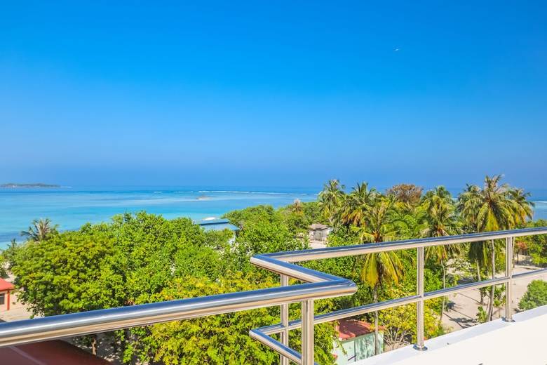 Triton Beach Hotel & Spa