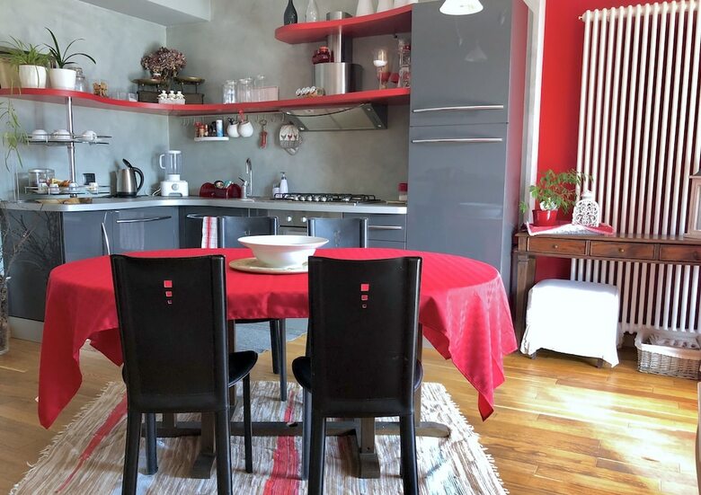 Apartamento Appartamento Vista Lago Red & Grey