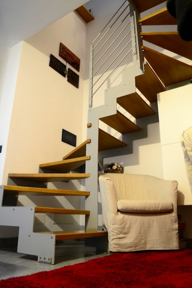 Apartamento Appartamento Vista Lago Red & Grey