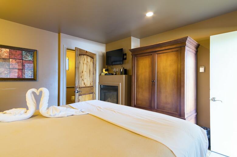 Hotel Secrets Inn Lake Tahoe