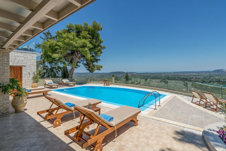 Castelli Luxury Villa