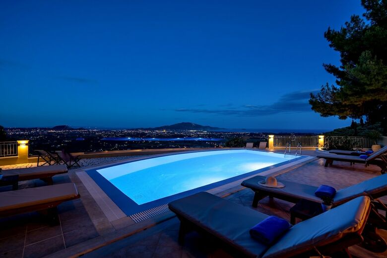 Castelli Luxury Villa