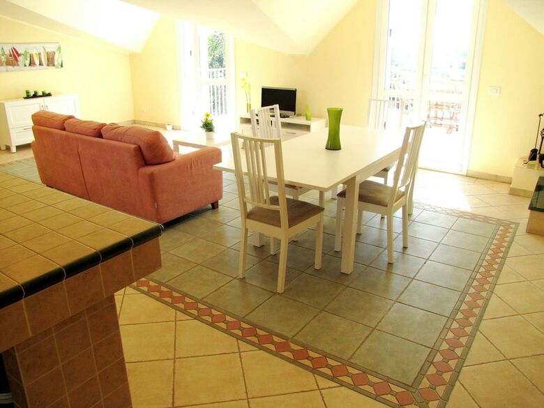 Apartamento Appartamento Cicas - Case Sicule