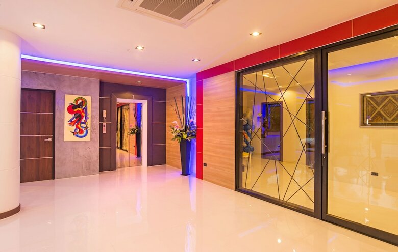 The Nice Hotel