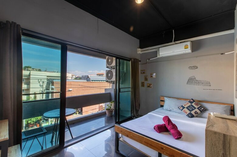 Hotel La Belle Nuit House