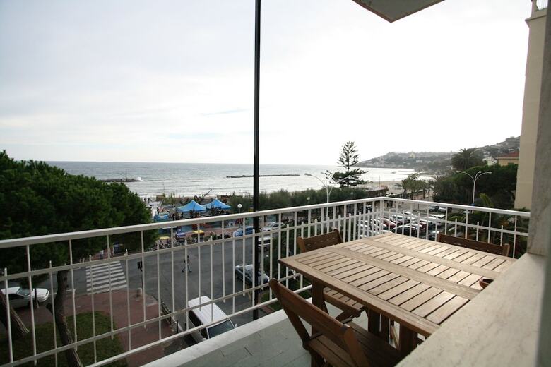 Apartamento Rentopolis Arma Di Taggia - Fronte Mare