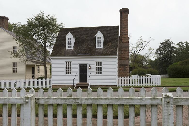 The Colonial Houses - A Colonial Williamsburg Hotel