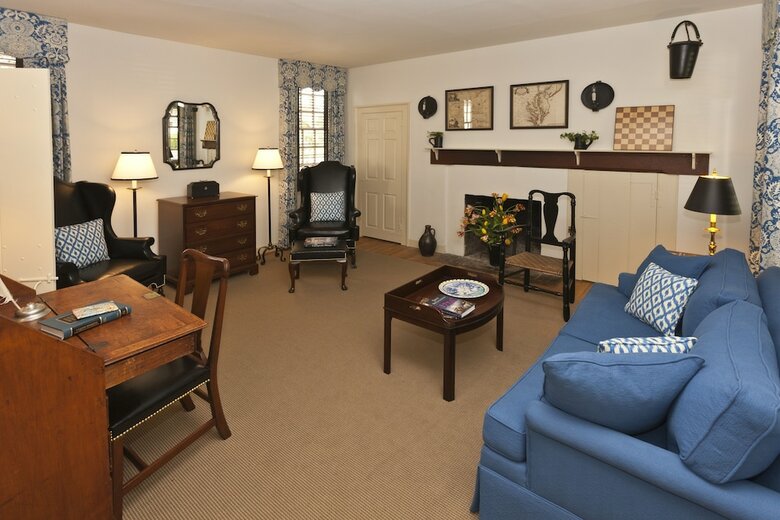 The Colonial Houses - A Colonial Williamsburg Hotel