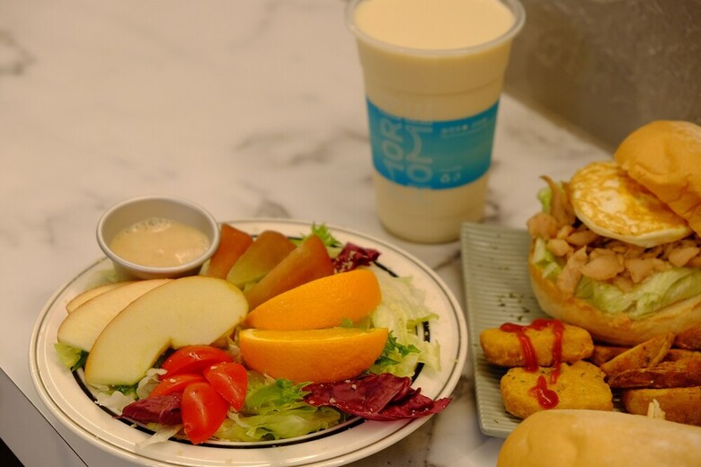 Hostal Happy Inn & Hostel