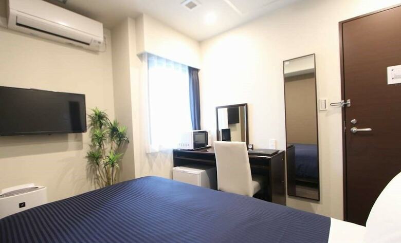 Hotel Livemax Umeda Nakatsu