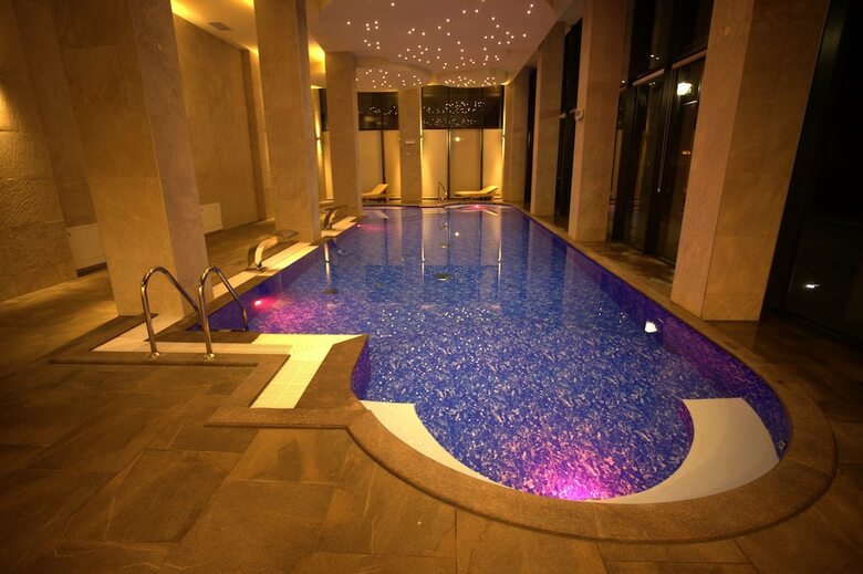Malak Regency Hotel